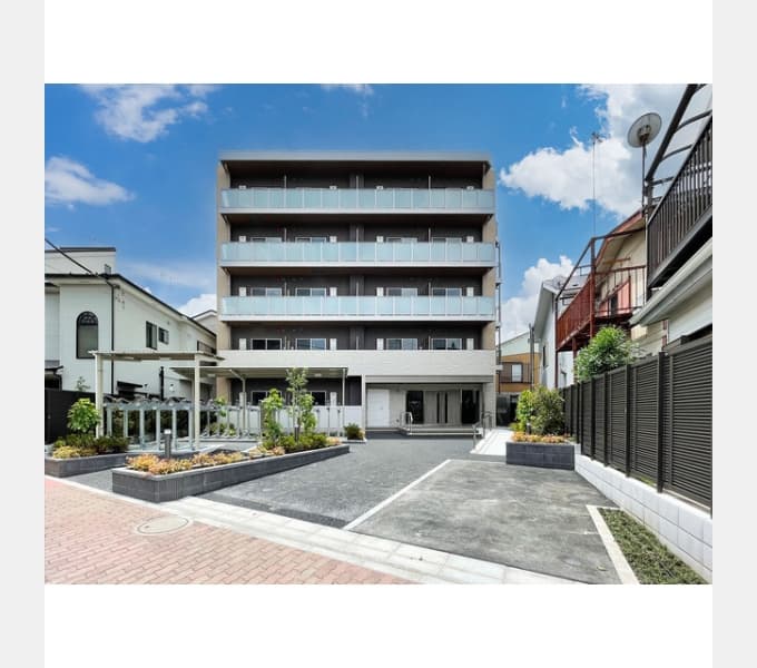 Main exterior of Due Aoto