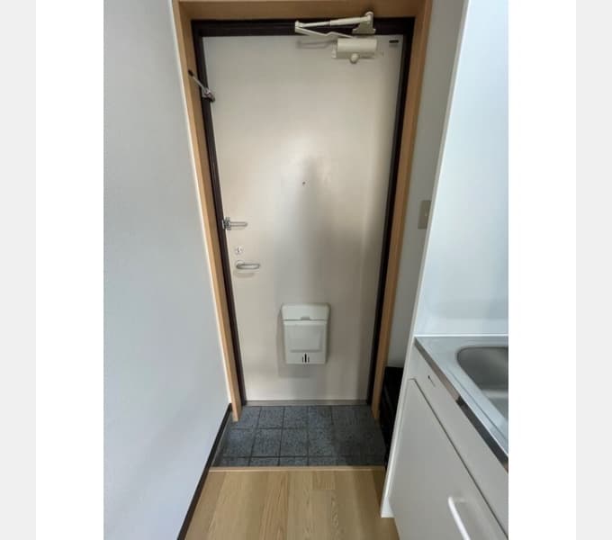 Room image 11