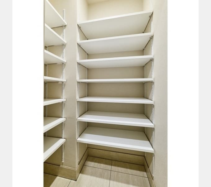Room image 14