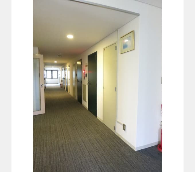 Room image 16