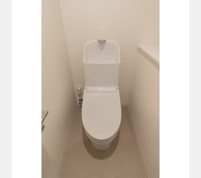 Room image 8