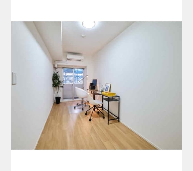 Room image 12