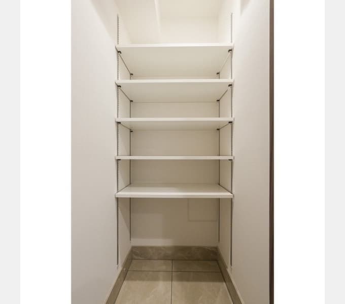 Room image 14