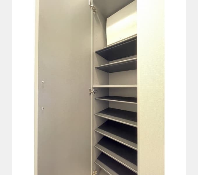 Room image 13
