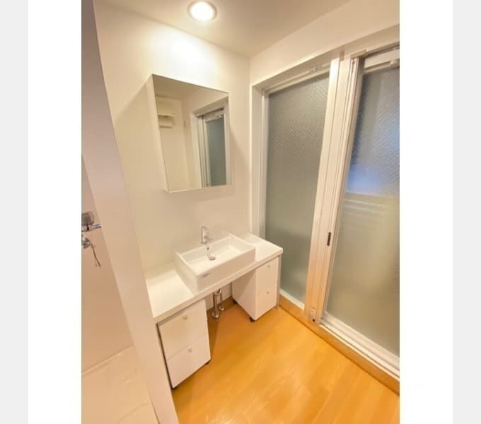 Room image 10