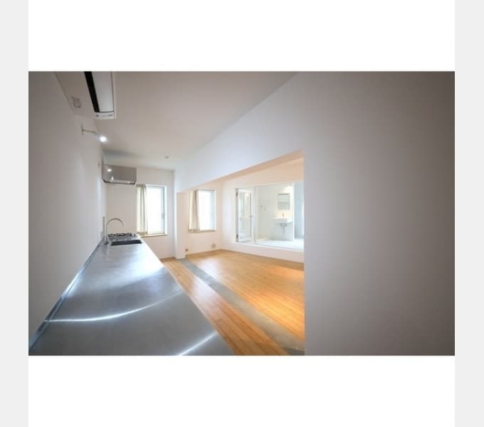 Room image 14