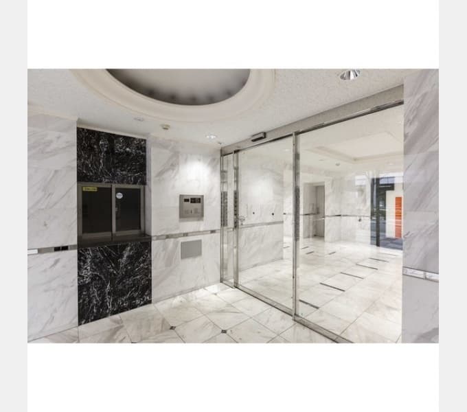 Room image 12