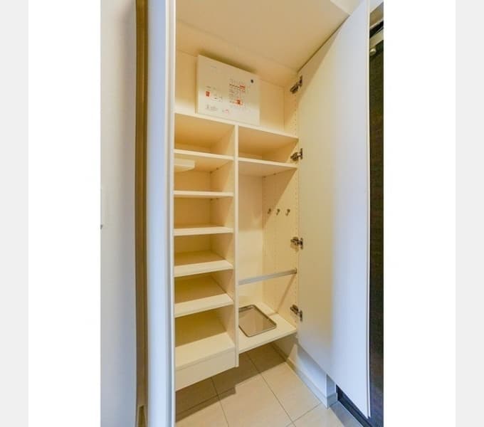 Room image 13