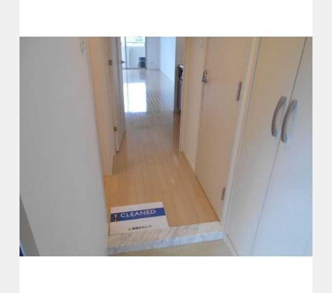 Room image 16
