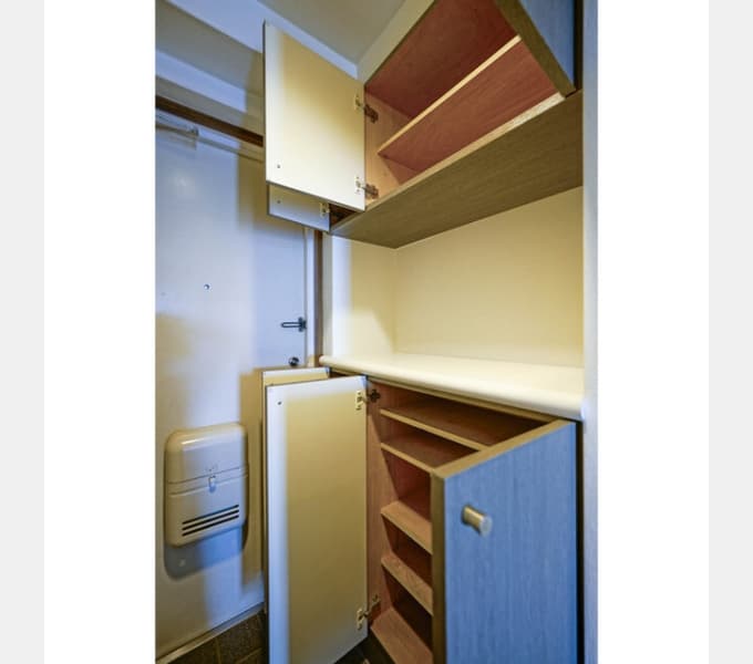 Room image 15