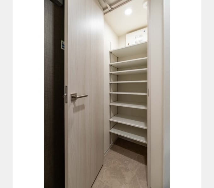 Room image 14