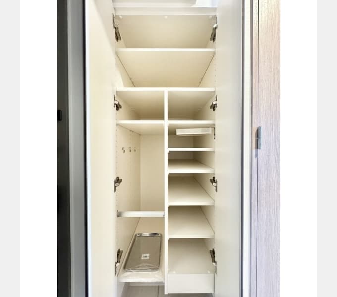 Room image 13