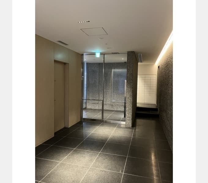 Room image 16