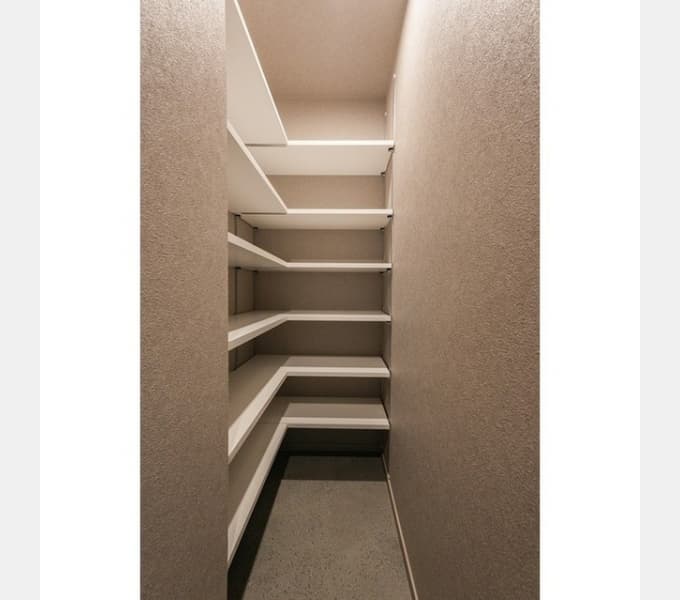 Room image 13