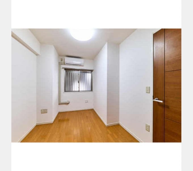 Room image 13