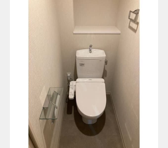 Room image 9
