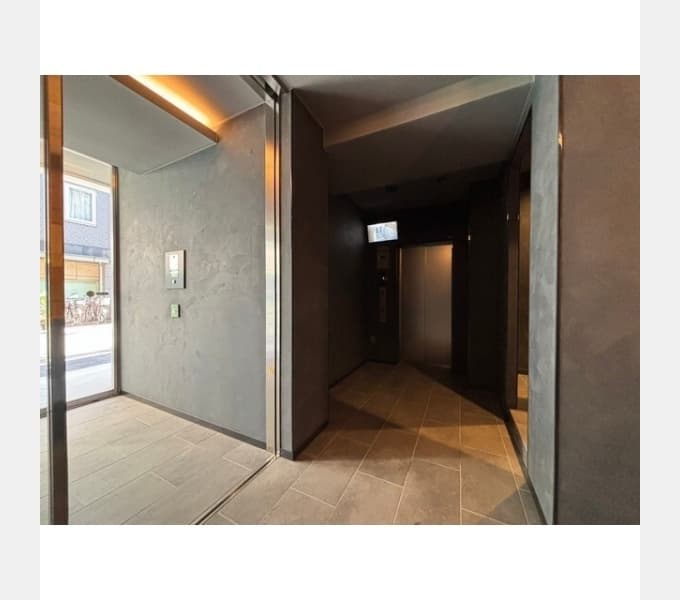 Room image 16