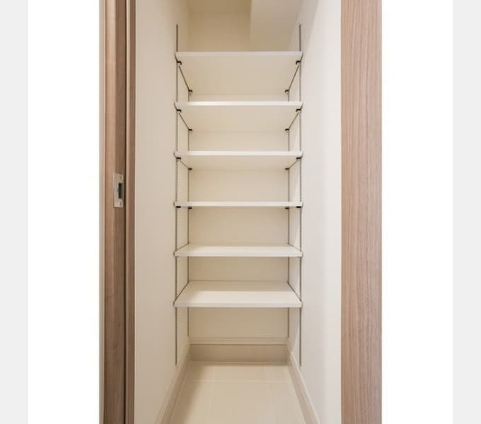 Room image 12