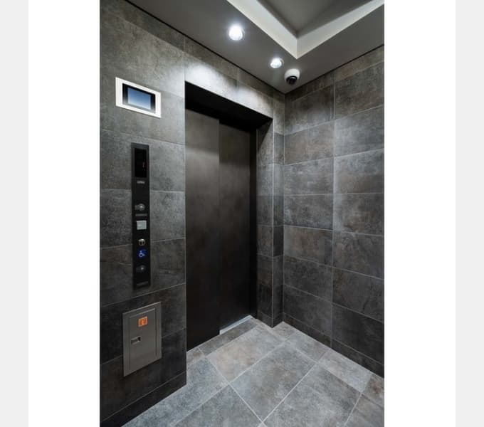 Room image 8