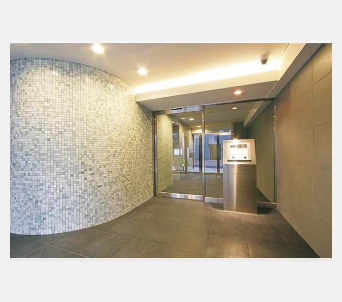 Room image 8