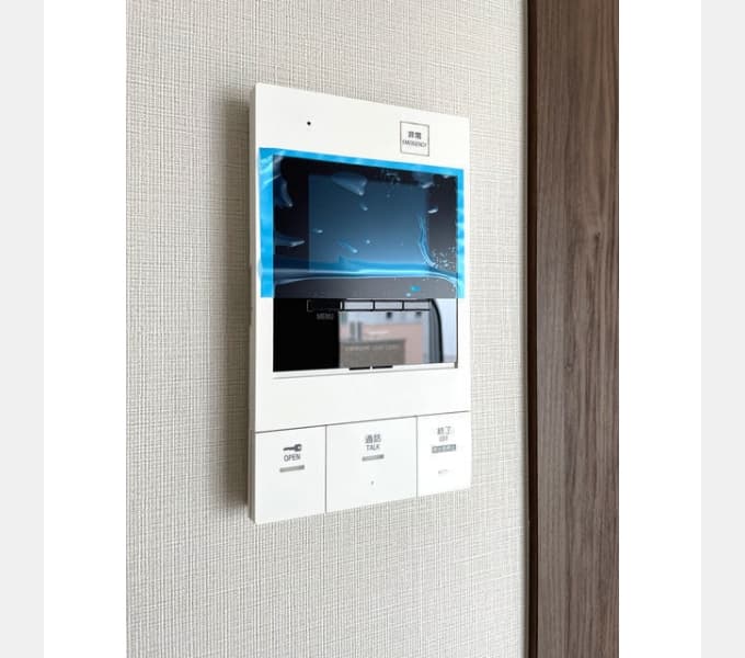 Room image 11