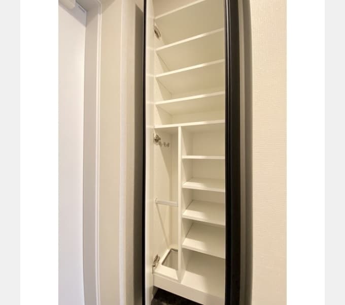 Room image 14