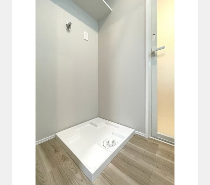 Room image 13