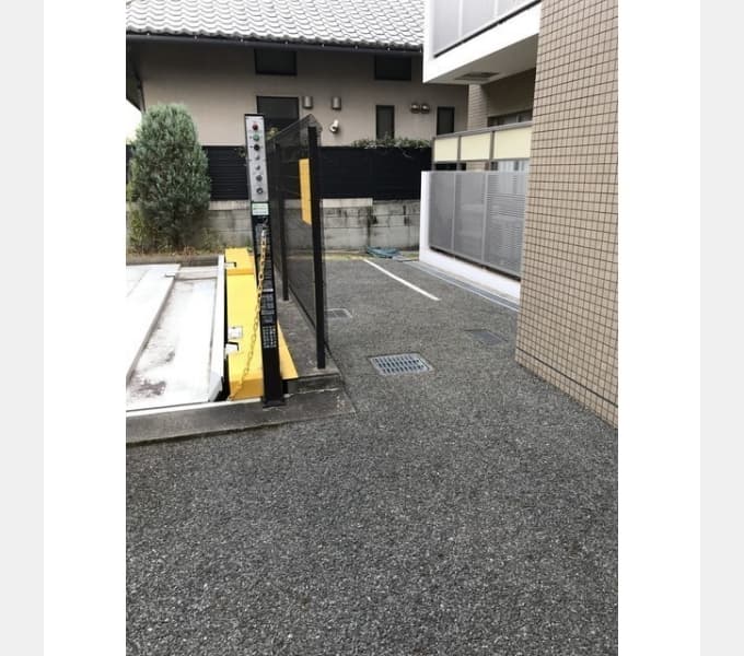 Room image 11