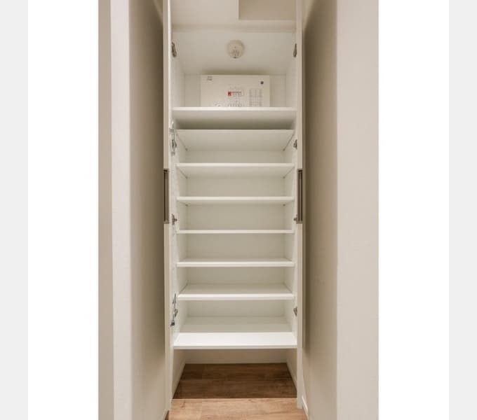 Room image 12