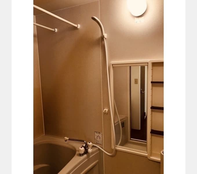 Room image 12