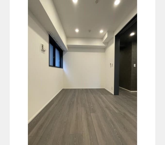 Room image 14