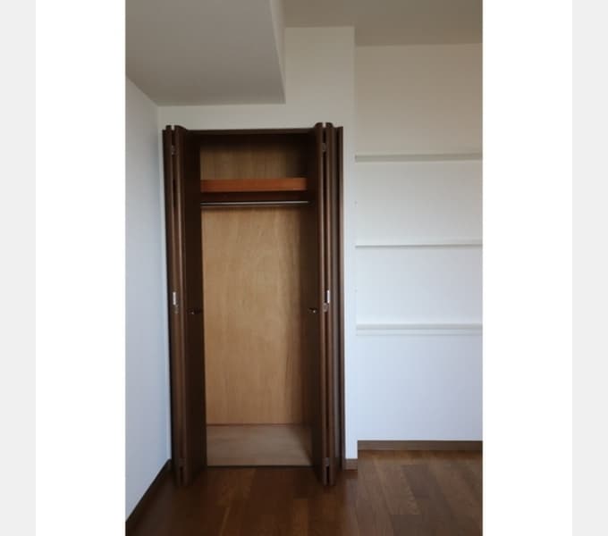 Room image 13