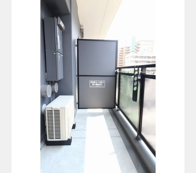Room image 10