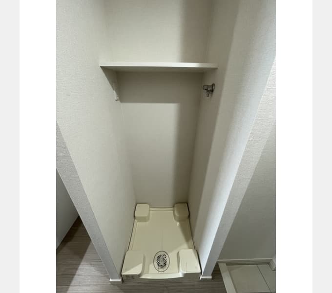 Room image 15