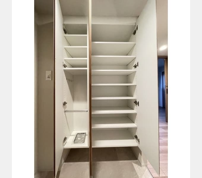 Room image 13