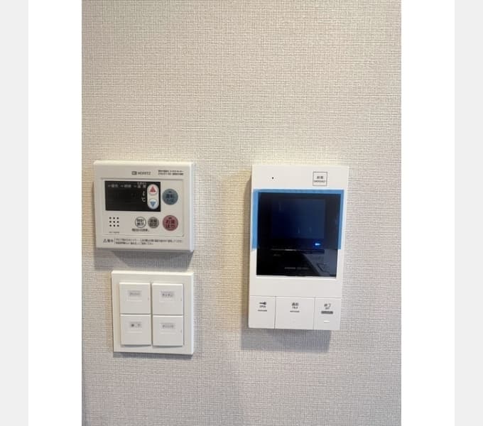 Room image 10