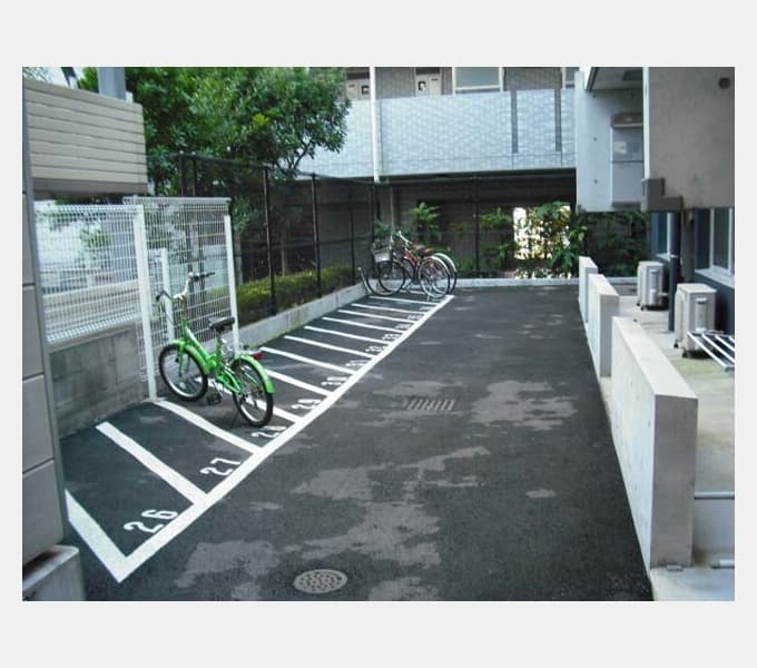 Room image 11