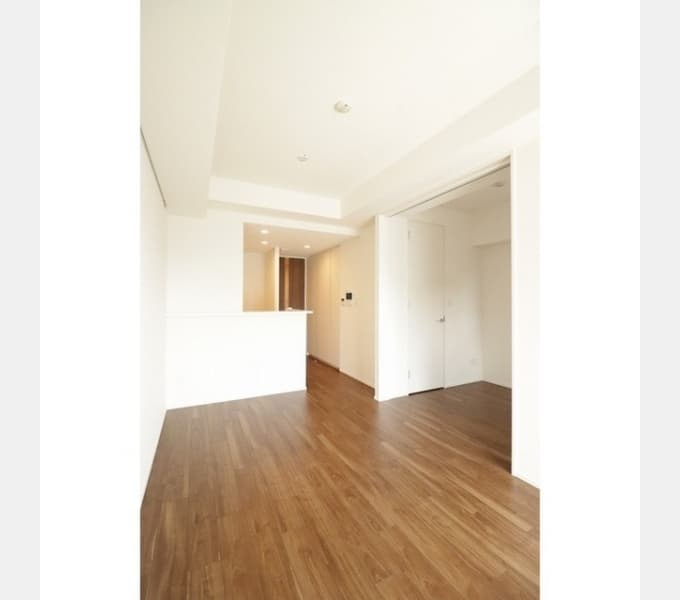 Room image 14