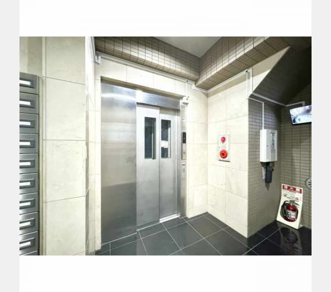 Room image 8