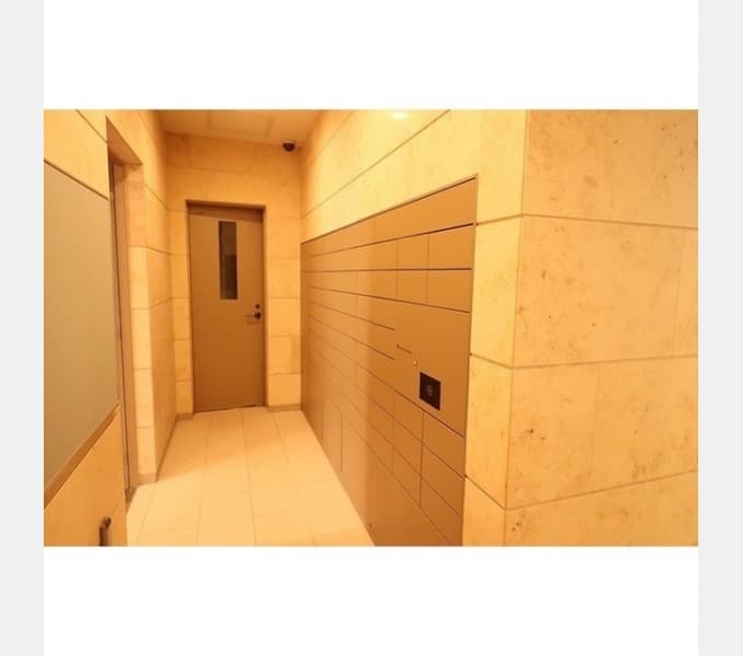 Room image 16