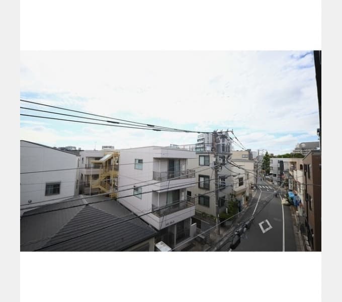 Room image 10