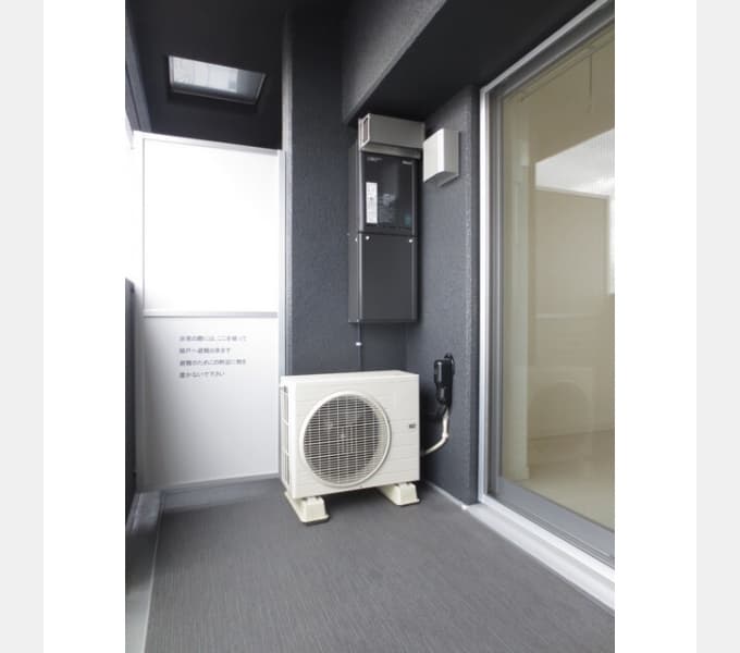 Room image 10
