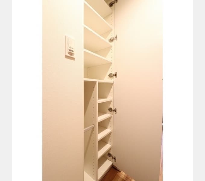 Room image 14