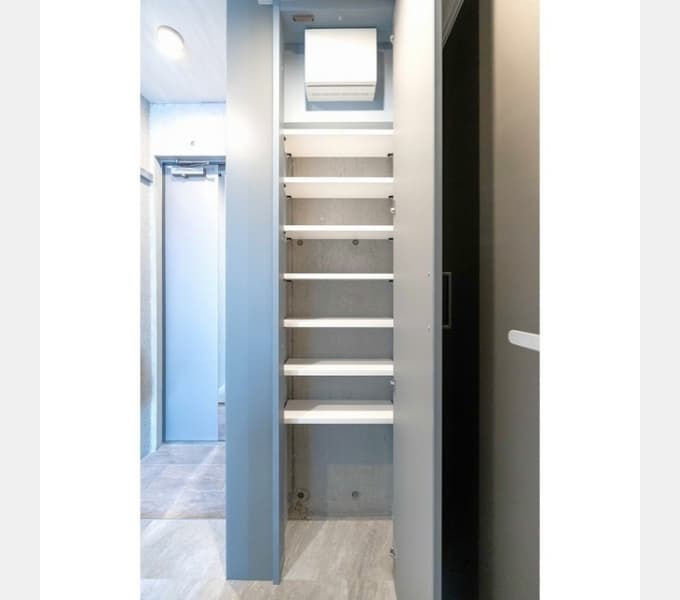 Room image 12