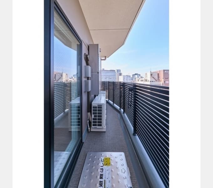 Room image 10