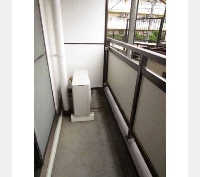 Room image 12