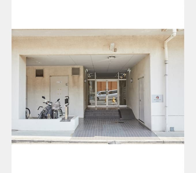 Room image 16