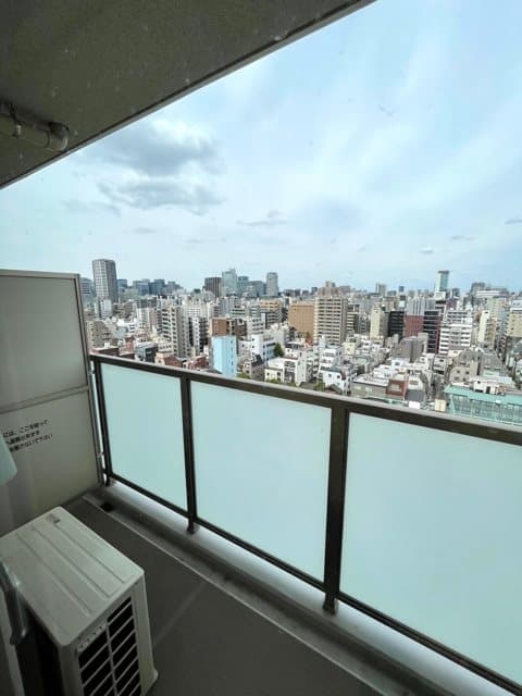 Room image 13