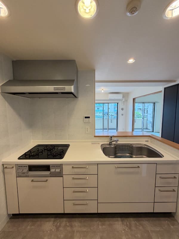 Room image 8