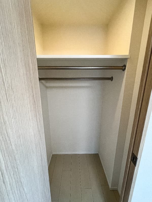 Room image 15